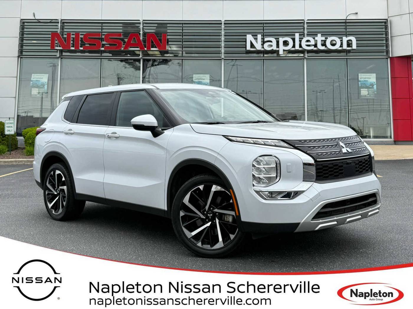 2023 Mitsubishi Outlander SE Special Edition — SUV — 43,380 mi — Schererville, IN