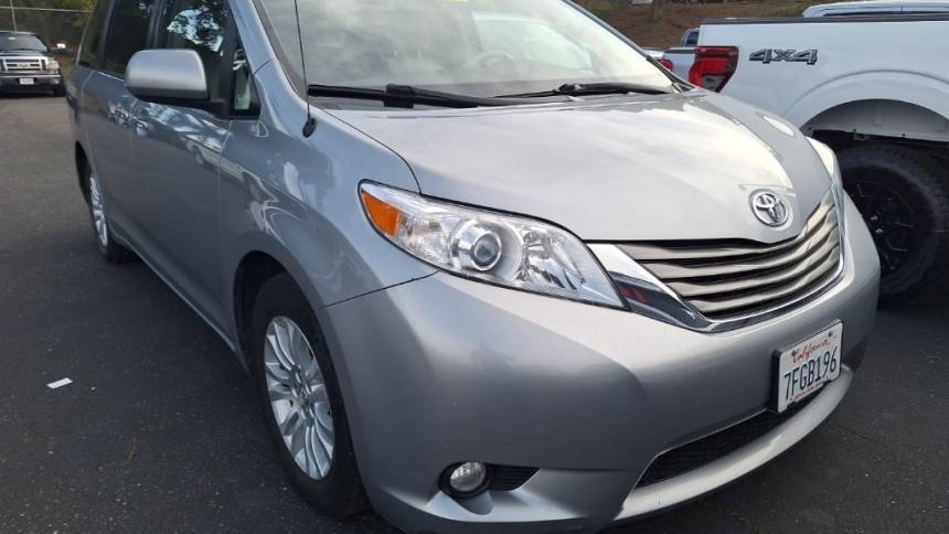 2014 Toyota Sienna XLE — Minivan — 110,616 mi — Colma, CA