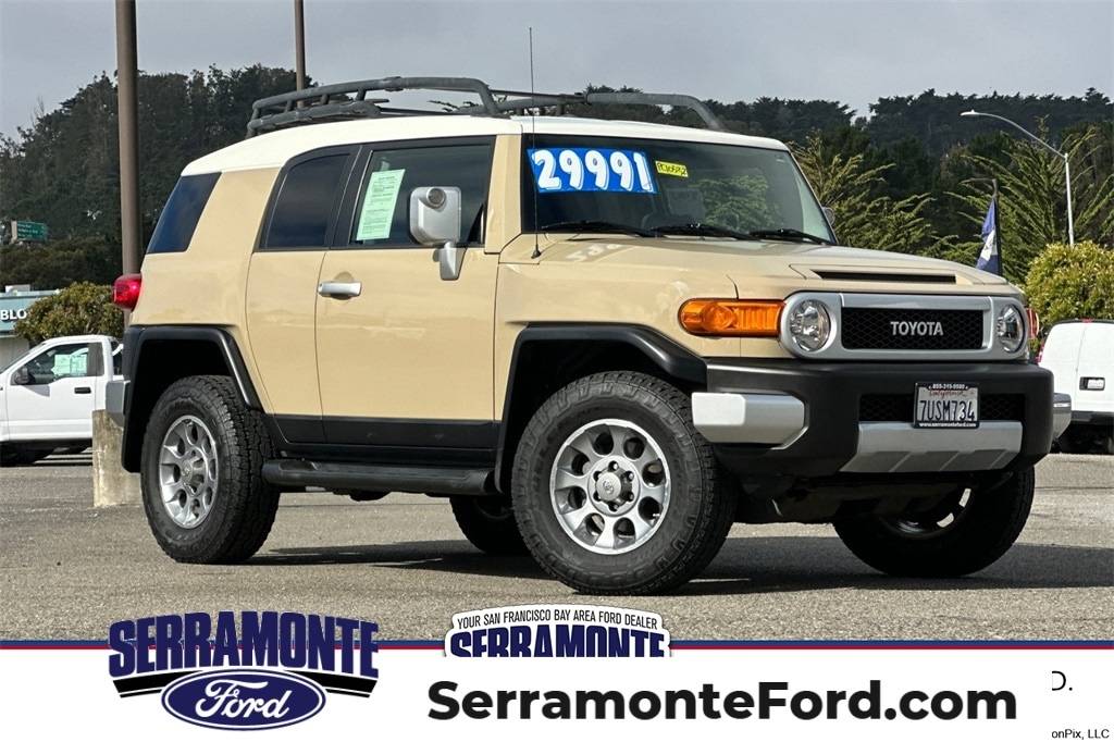2011 Toyota FJ Cruiser Base — SUV — 67,220 mi — Colma, CA