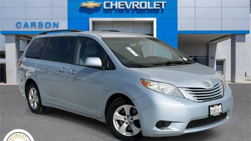 2017 Toyota Sienna LE — Minivan — 90,517 mi — Carson, CA
