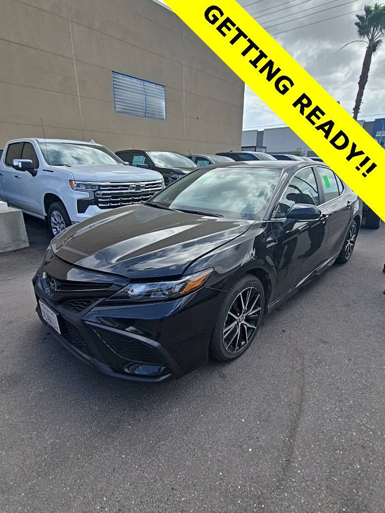 2024 Toyota Camry SE — Sedan — 32,476 mi — Carson, CA