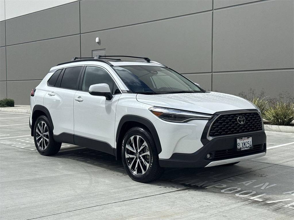 2024 Toyota Corolla Cross XLE — SUV — 10,442 mi — Carson, CA