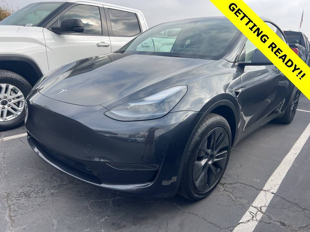 2024 Tesla Model Y Standard Range — SUV — 28,108 mi — Carson, CA