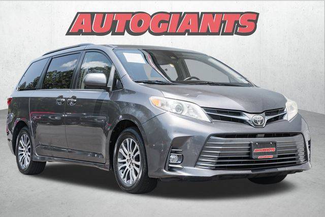 2019 Toyota Sienna XLE — Minivan — 96,248 mi — Manassas, VA