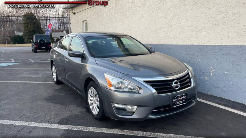 2015 Nissan Altima 2.5 — Sedan — 105,228 mi — Fairless Hills, PA