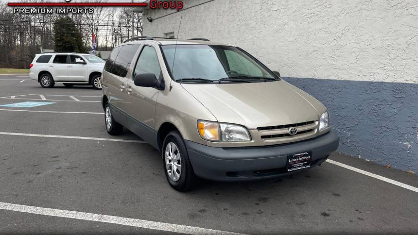 2000 Toyota Sienna XLE — Minivan — 81,993 mi — Fairless Hills, PA