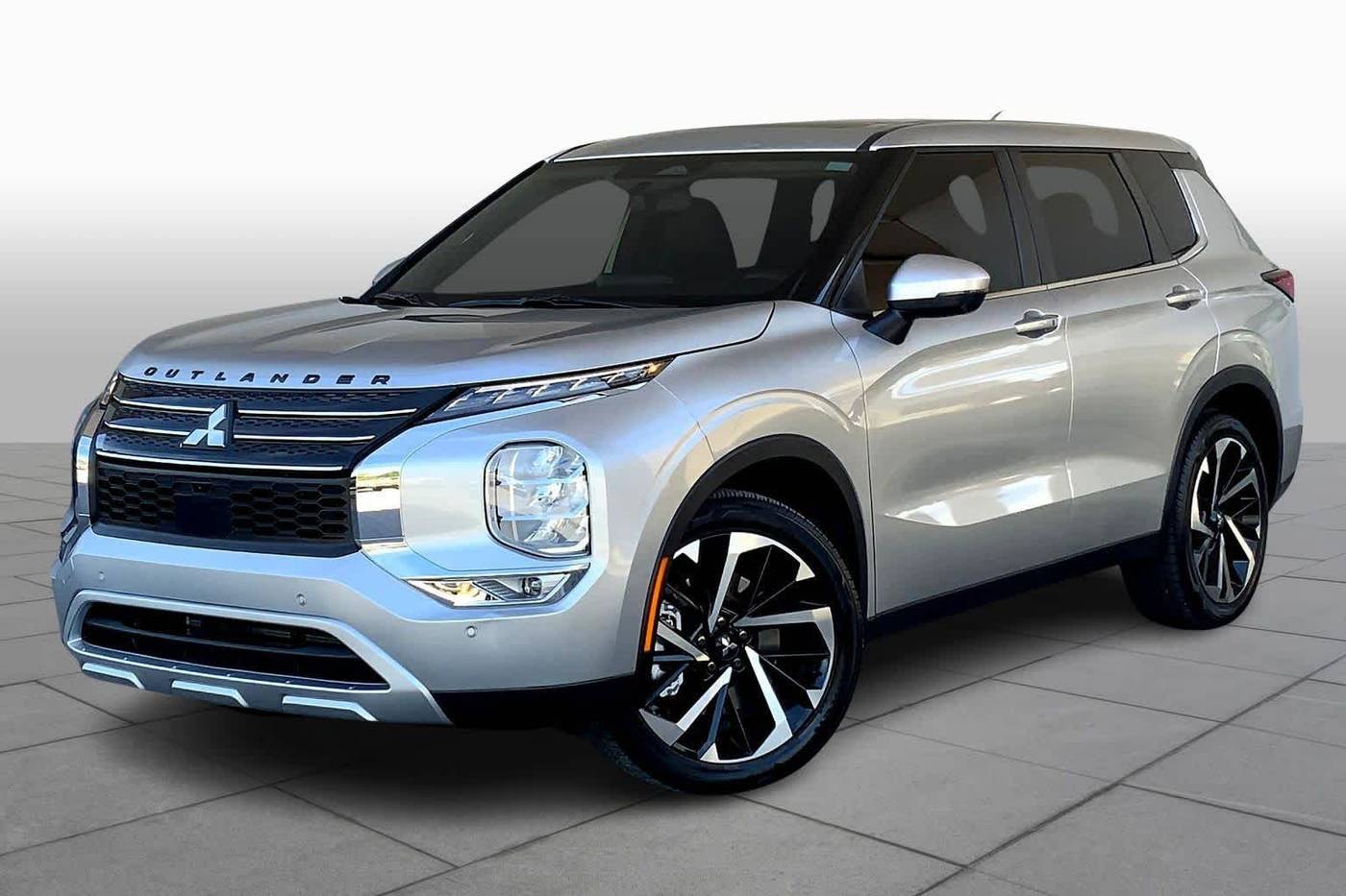 2024 Mitsubishi Outlander SE — SUV — 20,952 mi — Panama City, FL