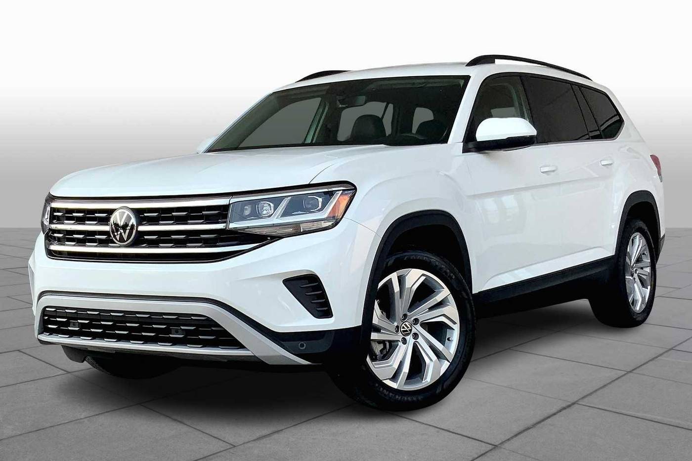 2022 Volkswagen Atlas SE with Technology — SUV — 33,355 mi — Panama City, FL