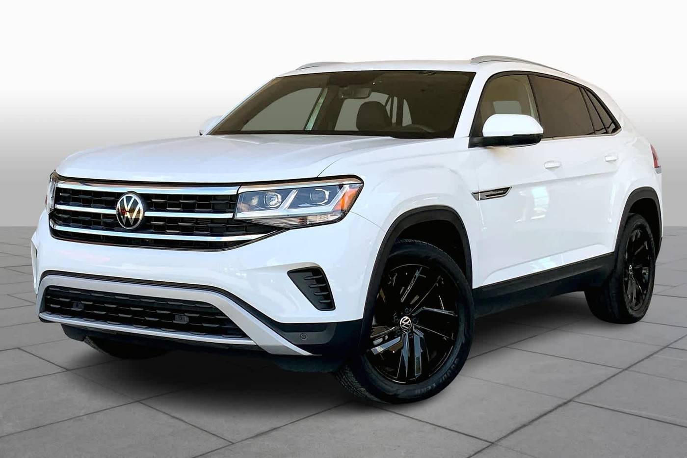 2022 Volkswagen Atlas Cross Sport SE with Technology — SUV — 34,679 mi — Panama City, FL
