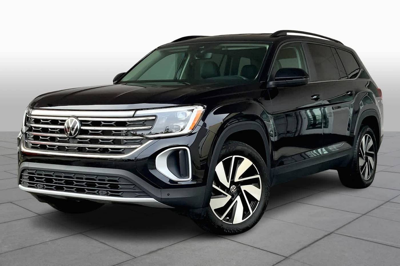 2024 Volkswagen Atlas SE with Technology — SUV — 14,736 mi — Panama City, FL