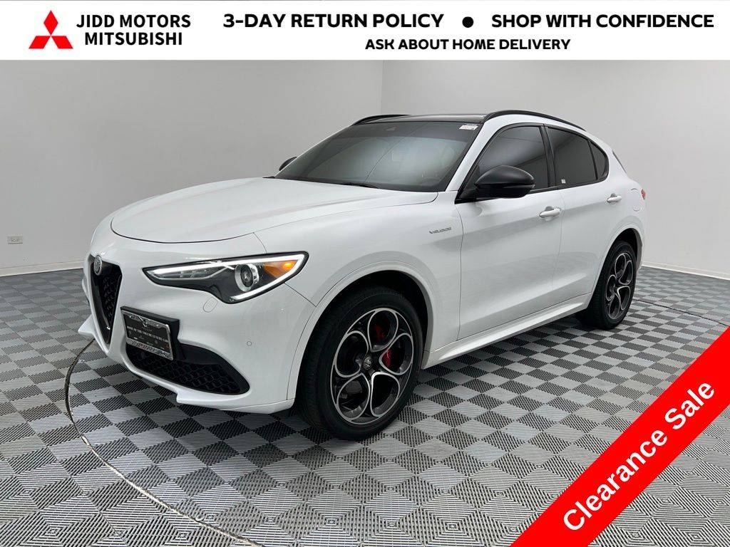 2022 Alfa Romeo Stelvio Veloce — SUV — 33,900 mi — Des Plaines, IL