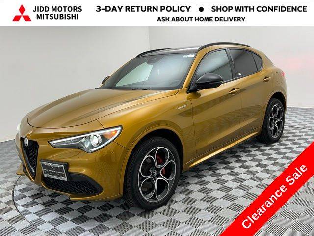 2022 Alfa Romeo Stelvio Veloce — SUV — 50,933 mi — Des Plaines, IL