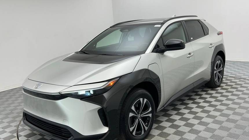 2023 Toyota bZ4X XLE — SUV — 16,670 mi — Des Plaines, IL