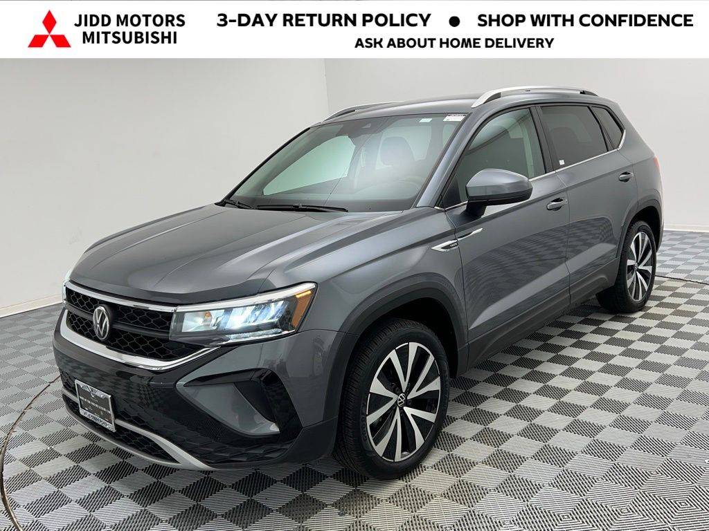 2024 Volkswagen Taos SE — SUV — 22,821 mi — Des Plaines, IL
