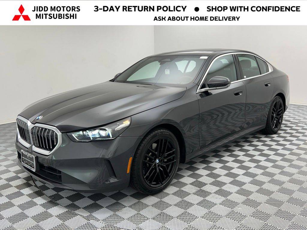 2024 BMW 5 Series 530i — Sedan — 30,053 mi — Des Plaines, IL