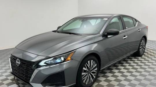 2024 Nissan Altima SV — Sedan — 29,055 mi — Des Plaines, IL
