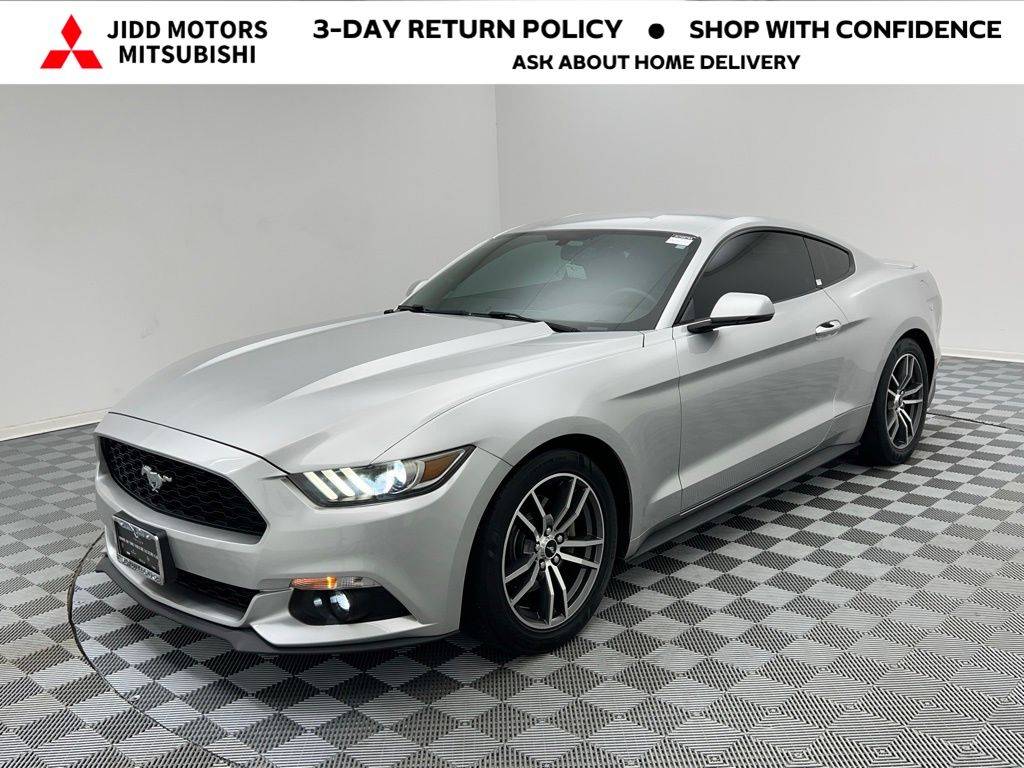 2015 Ford Mustang EcoBoost Premium — Coupe — 37,892 mi — Des Plaines, IL