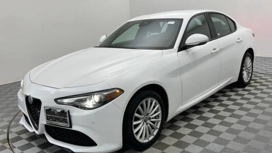 2022 Alfa Romeo Giulia Sprint — Sedan — 52,045 mi — Des Plaines, IL