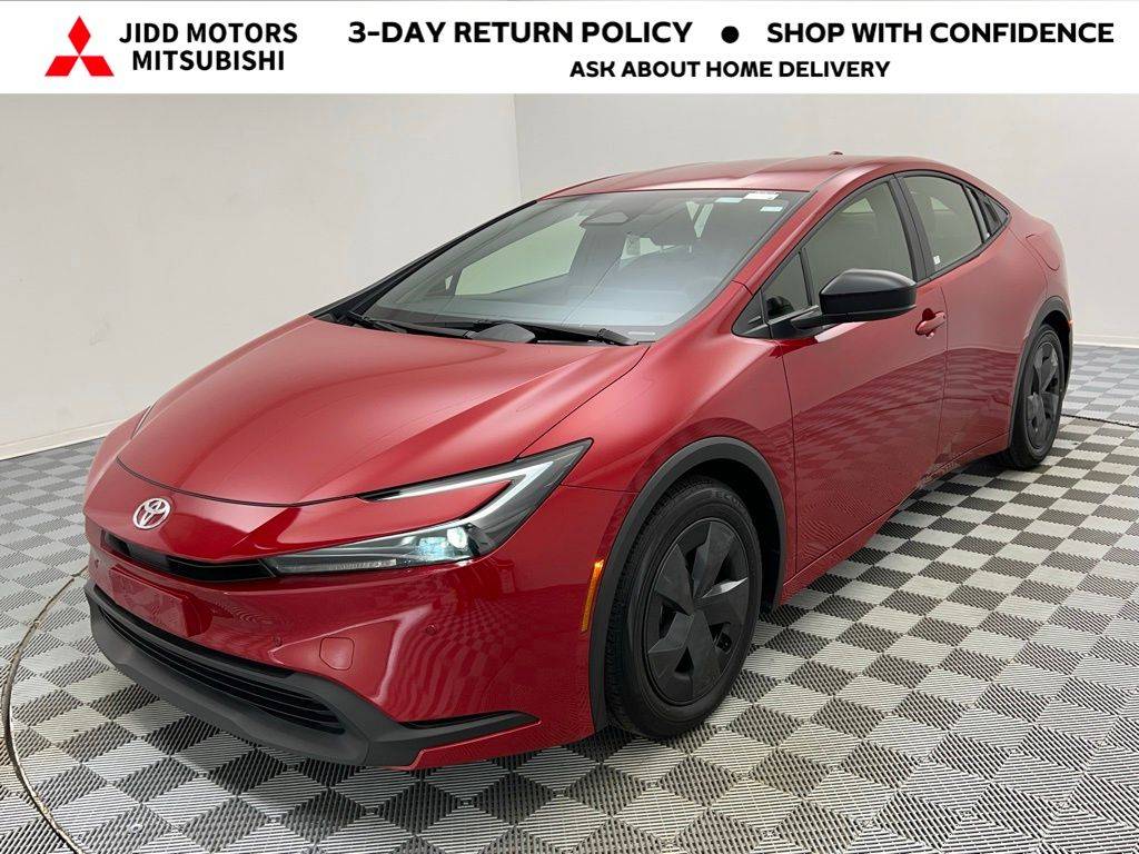 2024 Toyota Prius LE — Hatchback — 17,437 mi — Des Plaines, IL