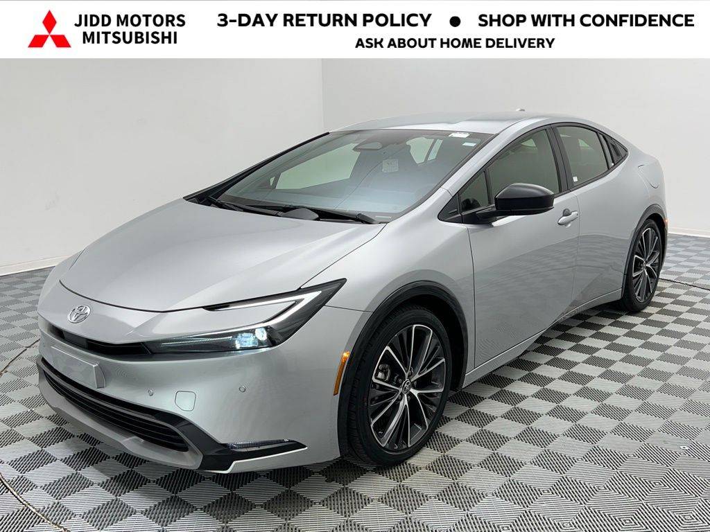 2024 Toyota Prius XLE — Hatchback — 25,747 mi — Des Plaines, IL