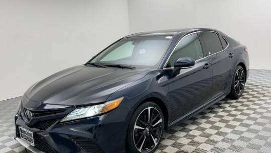 2018 Toyota Camry XLE V6 — Sedan — 103,332 mi — Des Plaines, IL
