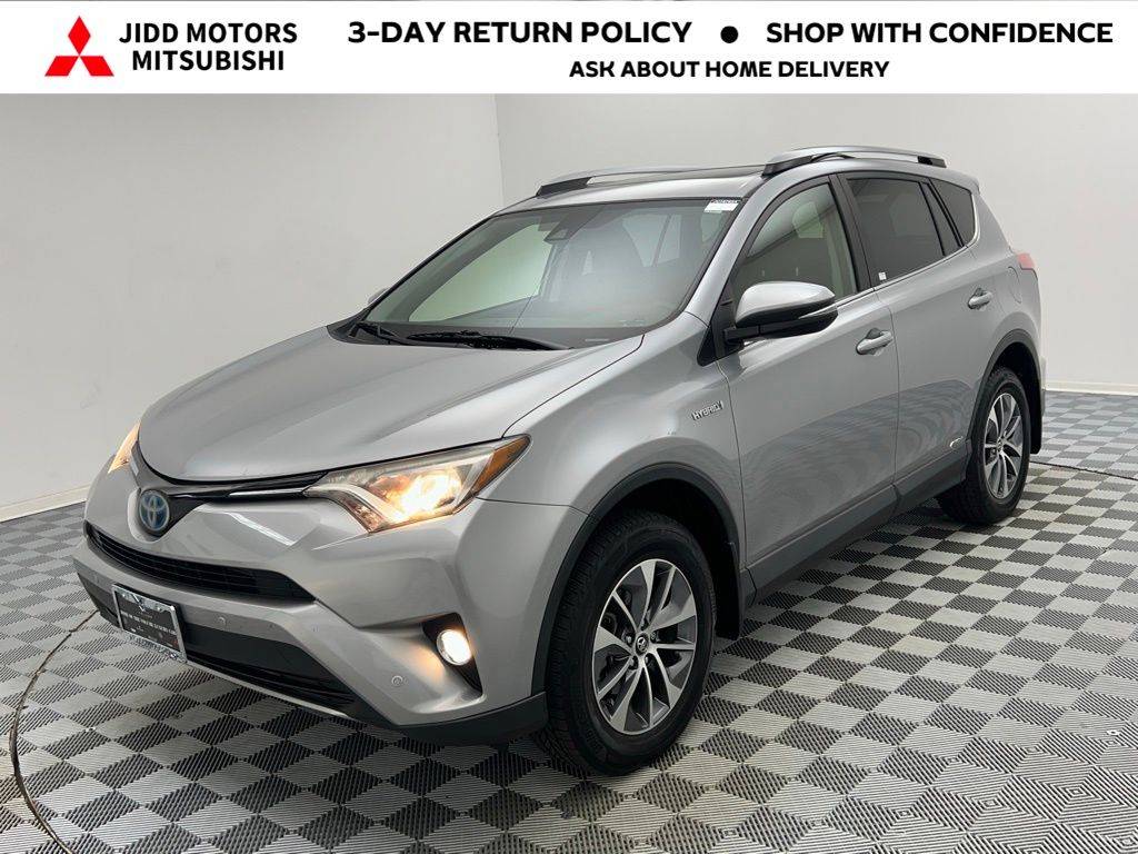 2018 Toyota RAV4 Hybrid XLE — SUV — 105,033 mi — Des Plaines, IL