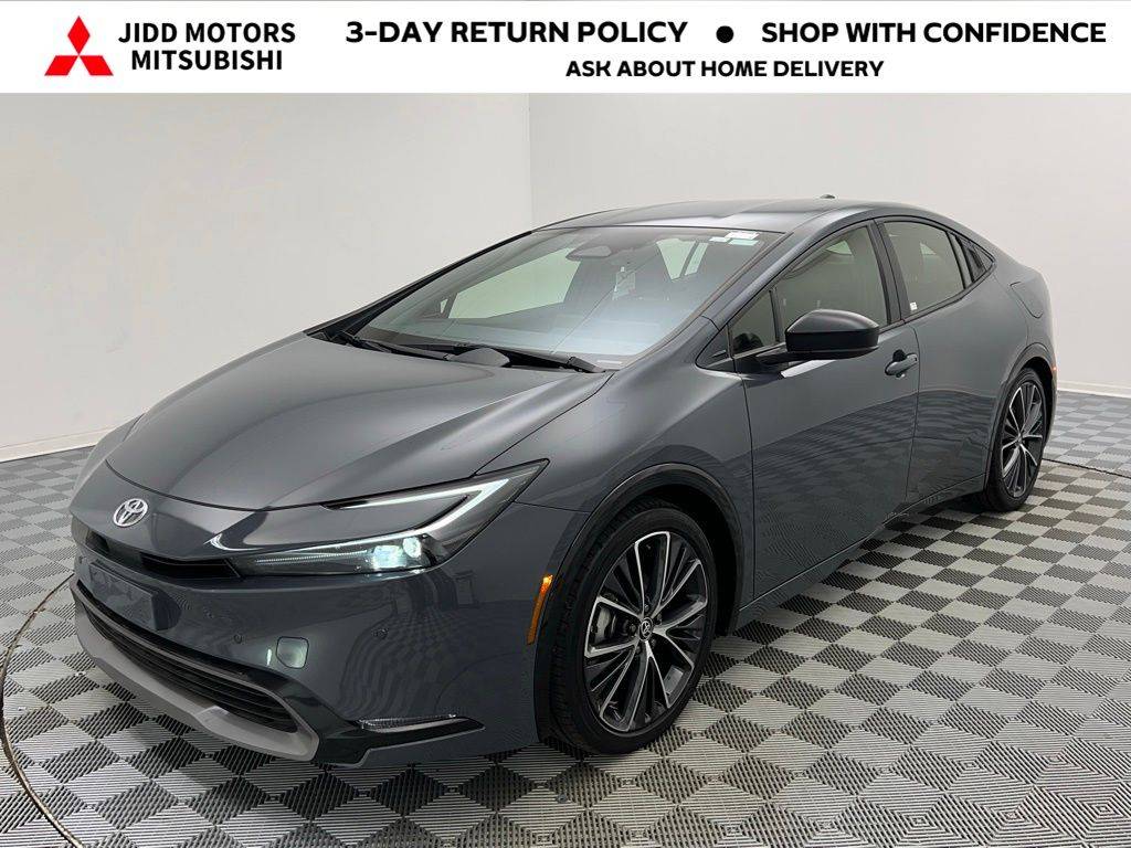 2024 Toyota Prius XLE — Hatchback — 24,353 mi — Des Plaines, IL