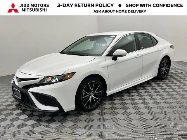 2024 Toyota Camry SE — Sedan — 29,765 mi — Des Plaines, IL