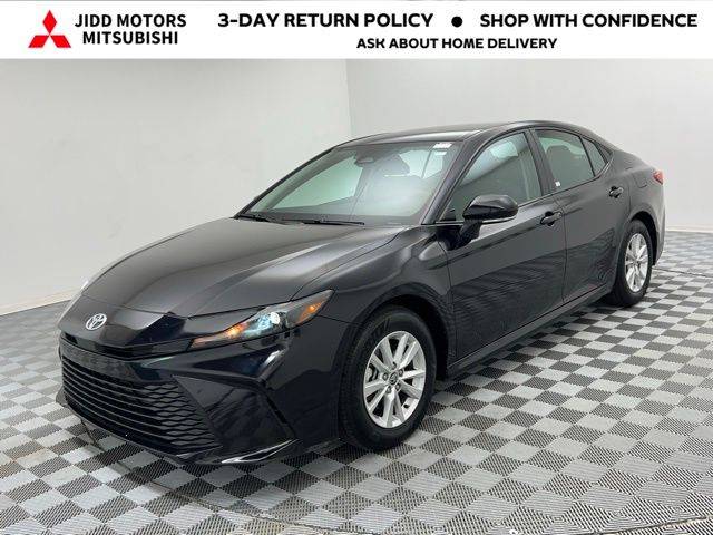 2025 Toyota Camry Hybrid LE — Sedan — 21,521 mi — Des Plaines, IL