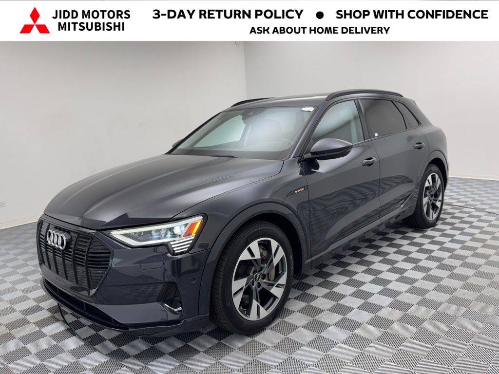 2021 Audi e-tron Premium — SUV — 27,667 mi — Des Plaines, IL