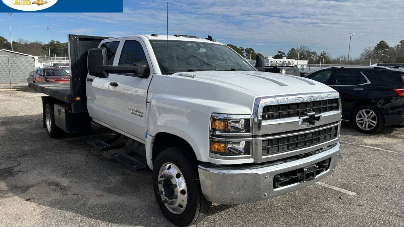 2023 Chevrolet Silverado MD Work Truck — Chassis Cab Truck — 19,266 mi — Virginia Beach, VA