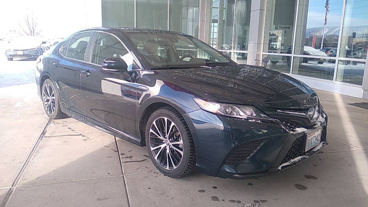 2020 Toyota Camry Hybrid SE — Sedan — 39,531 mi — Union Gap, WA
