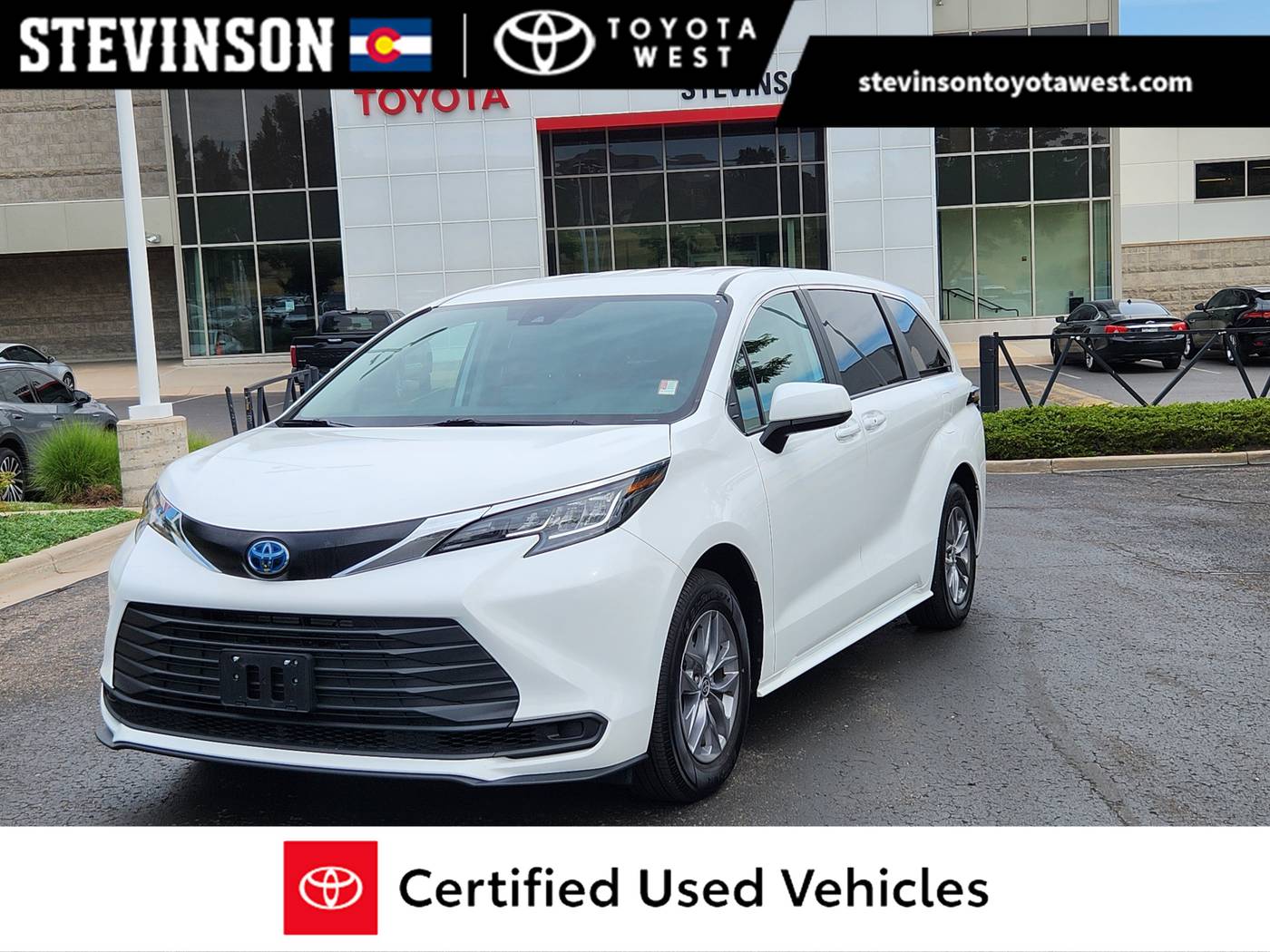 2023 Toyota Sienna LE — Minivan — 14,561 mi — Lakewood, CO