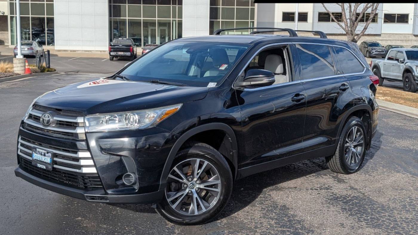 2019 Toyota Highlander LE V6 — SUV — 103,264 mi — Lakewood, CO