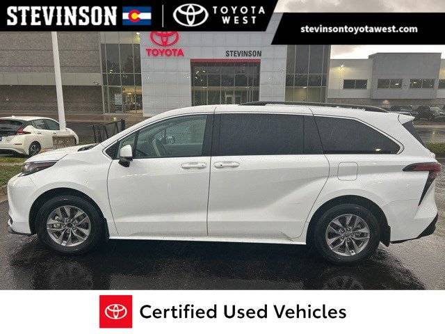 2022 Toyota Sienna LE — Minivan — 67,951 mi — Lakewood, CO