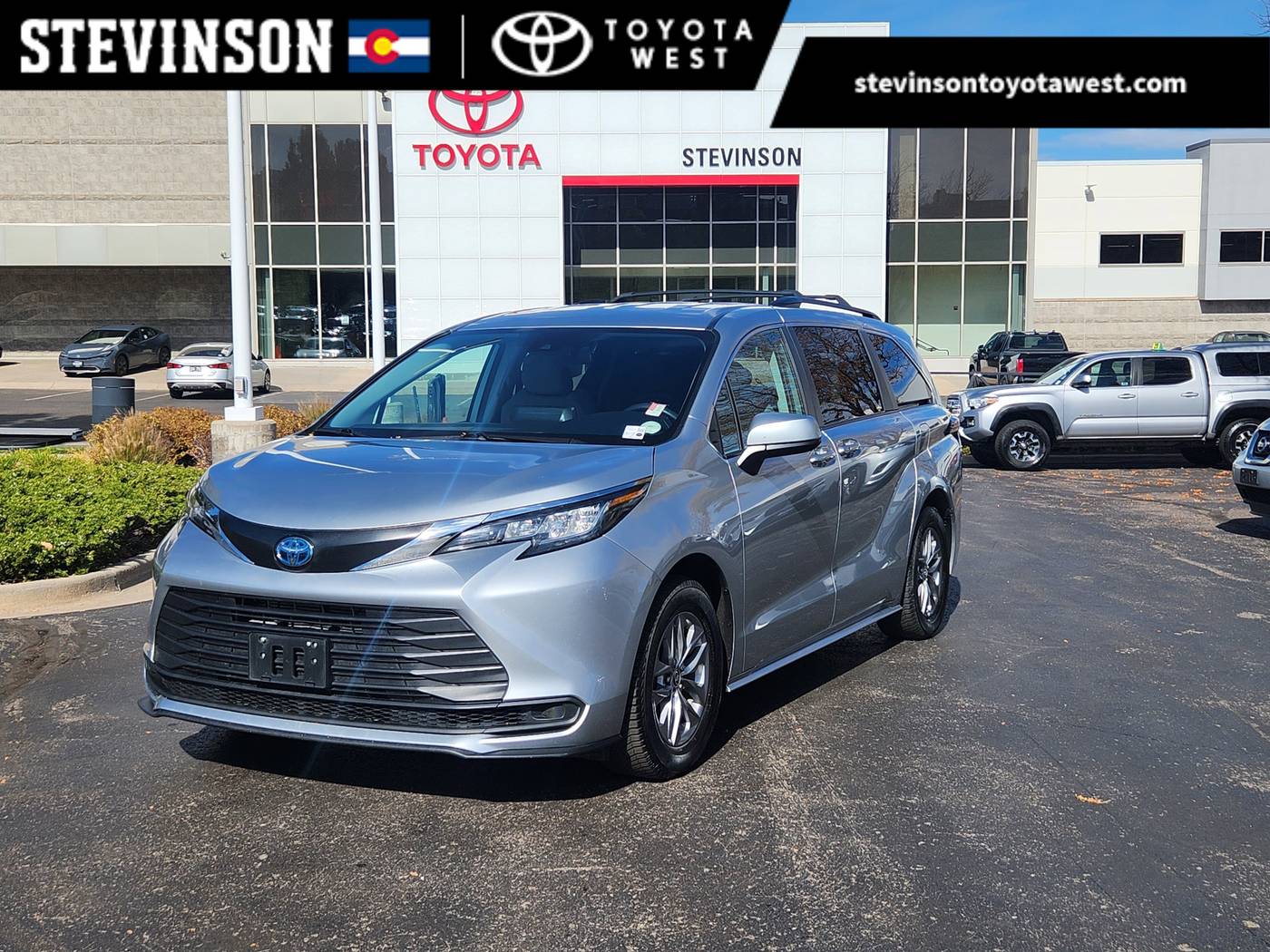2023 Toyota Sienna LE — Minivan — 95,873 mi — Lakewood, CO
