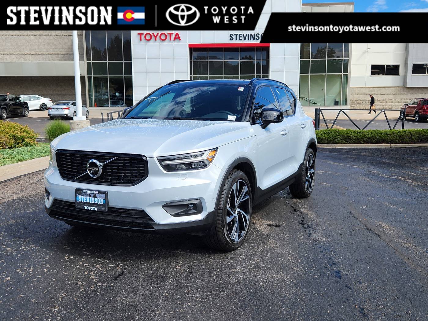 2022 Volvo XC40 R-Design — SUV — 26,095 mi — Lakewood, CO