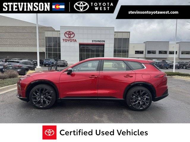 2025 Toyota Crown Signia Limited — SUV — 122 mi — Lakewood, CO