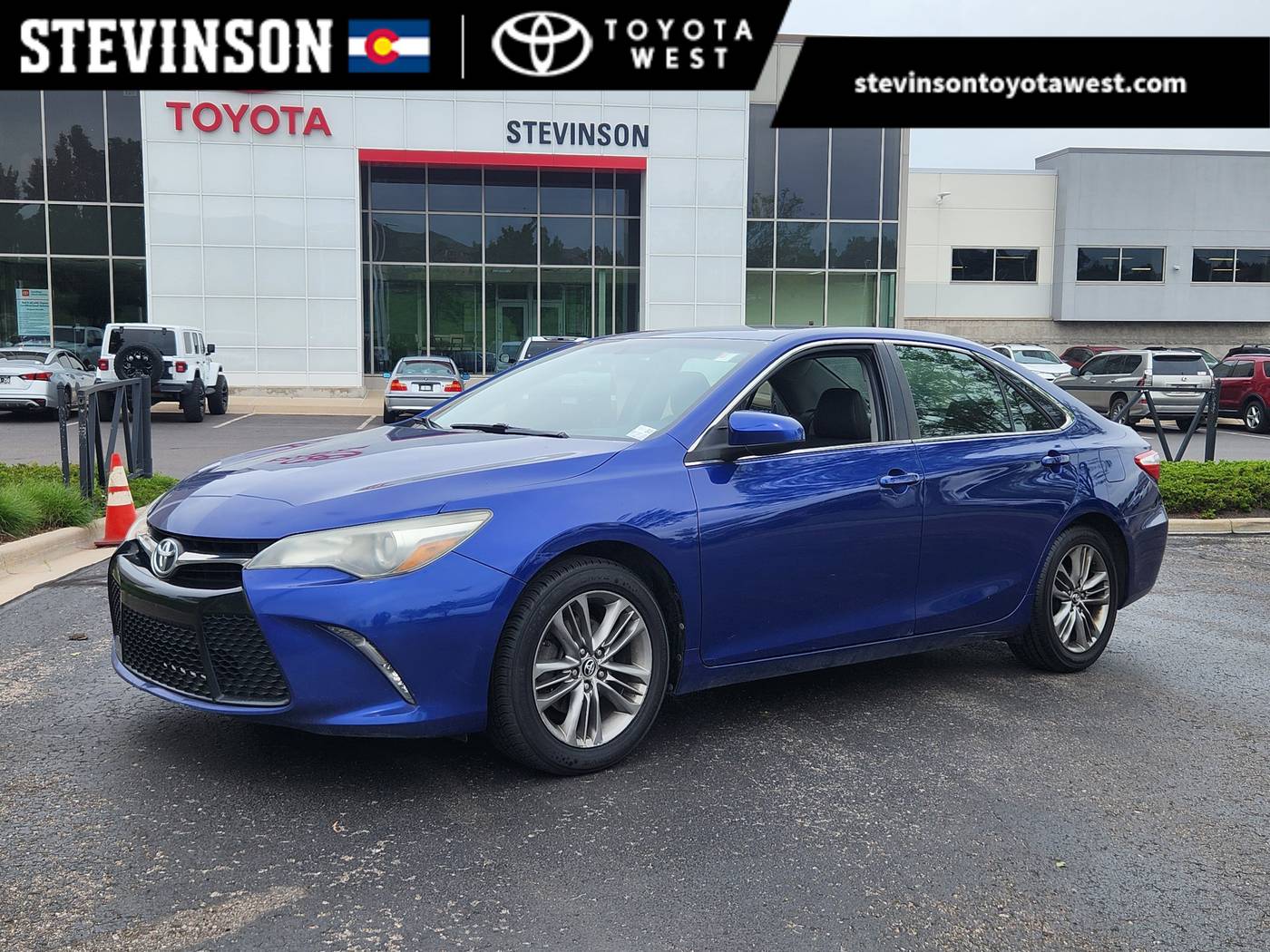 2015 Toyota Camry SE — Sedan — 180,332 mi — Lakewood, CO