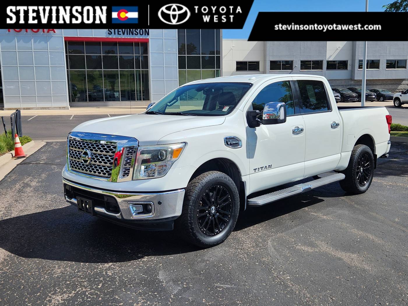 2017 Nissan Titan SL — Pickup Truck — 60,824 mi — Lakewood, CO