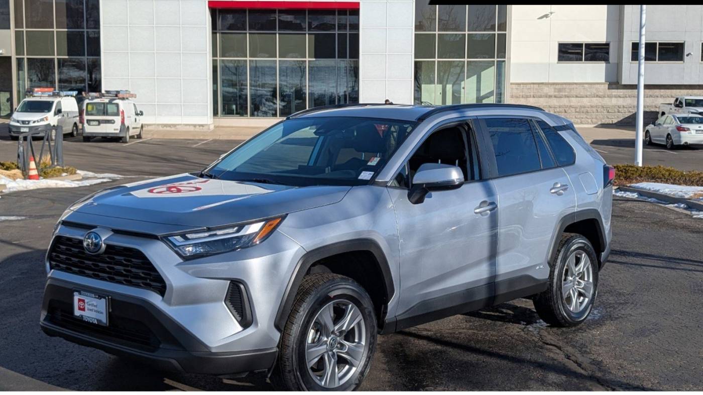 2024 Toyota RAV4 Hybrid XLE — SUV — 24,640 mi — Lakewood, CO