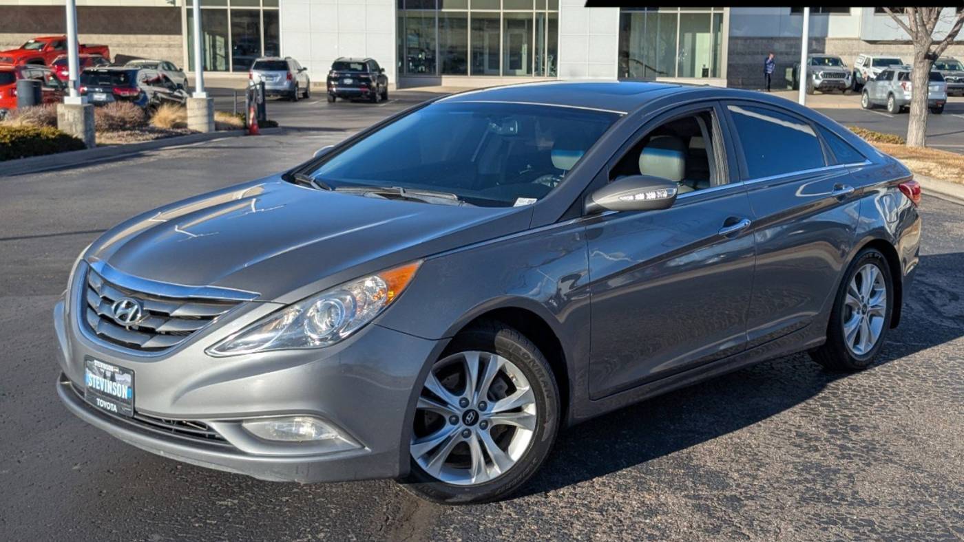 2013 Hyundai Sonata Limited — Sedan — 104,058 mi — Lakewood, CO