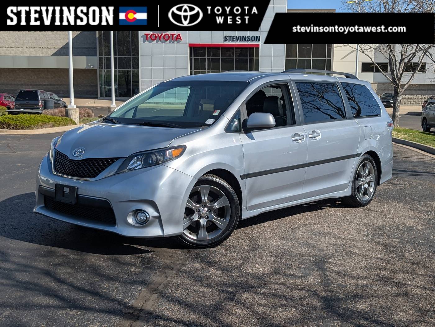2011 Toyota Sienna SE — Minivan — 130,669 mi — Lakewood, CO