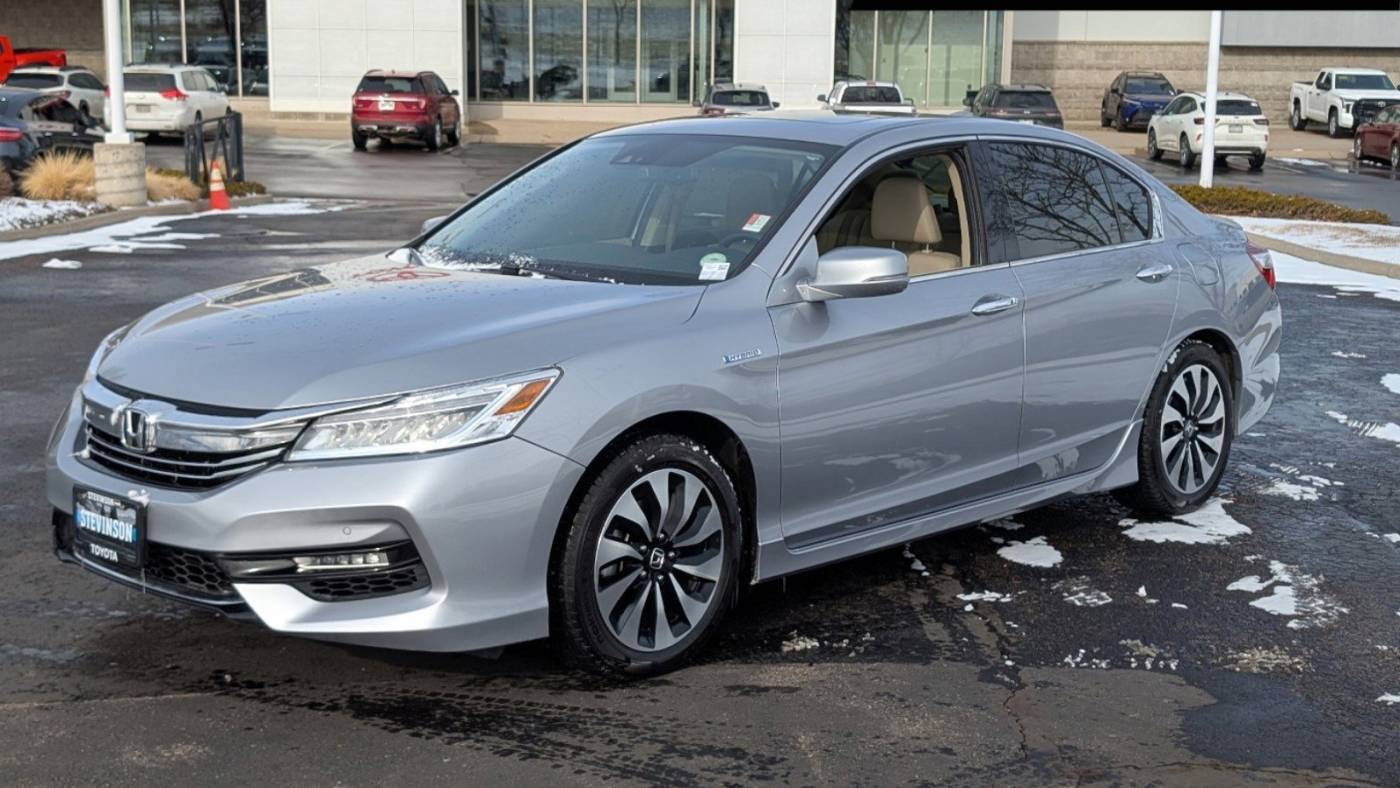 2017 Honda Accord Hybrid Touring — Sedan — 105,496 mi — Lakewood, CO
