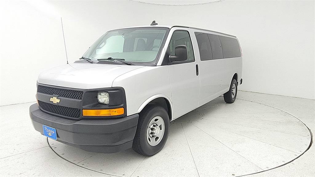 2017 Chevrolet Express Passenger LS — Passenger Van — 22,889 mi — Tomball, TX