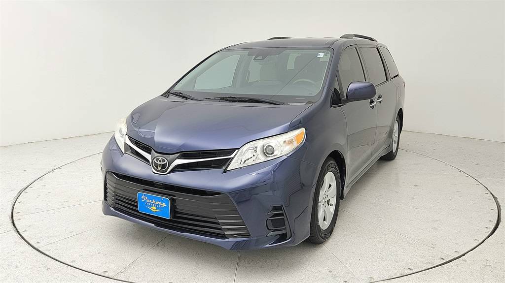 2019 Toyota Sienna LE — Minivan — 65,648 mi — Tomball, TX