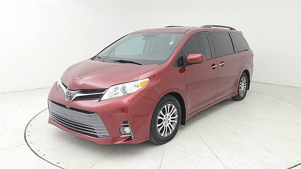 2020 Toyota Sienna XLE — Minivan — 79,251 mi — Tomball, TX