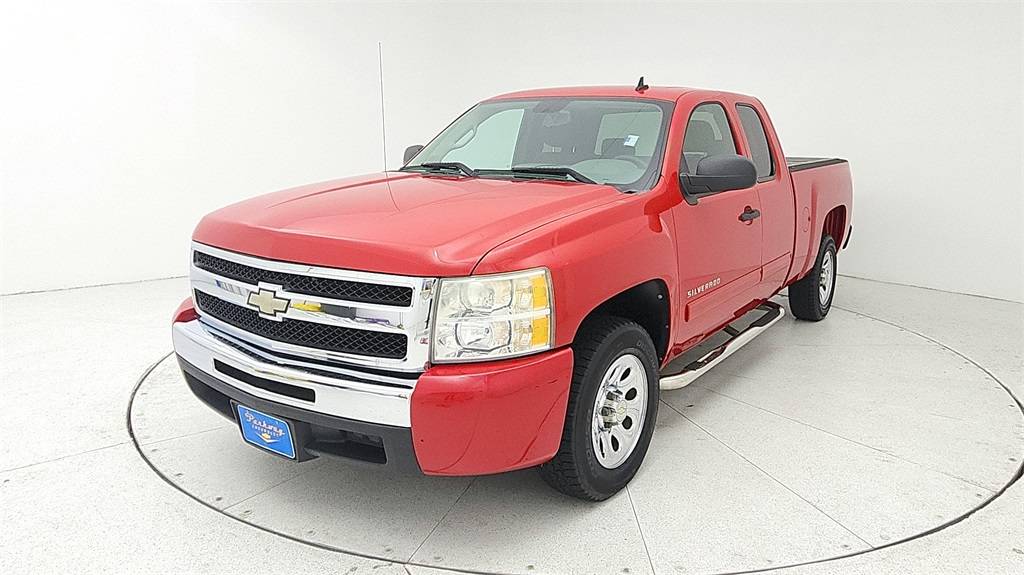 2010 Chevrolet Silverado 1500 LS — Pickup Truck — 121,900 mi — Tomball, TX