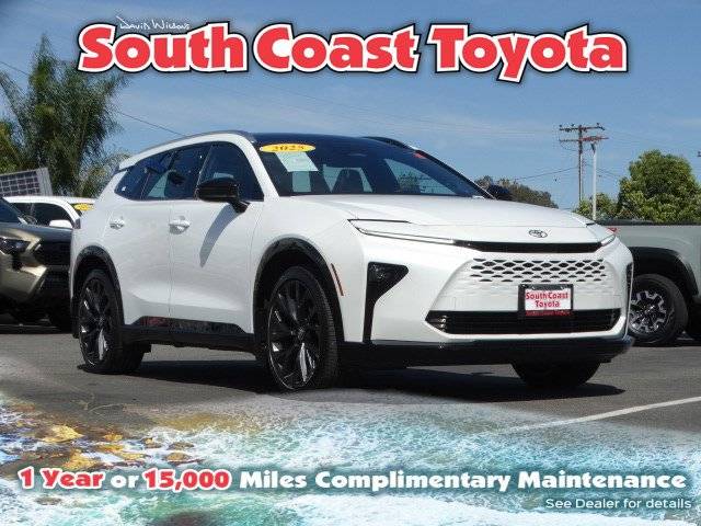 2025 Toyota Crown Signia XLE — SUV — 24,355 mi — Costa Mesa, CA