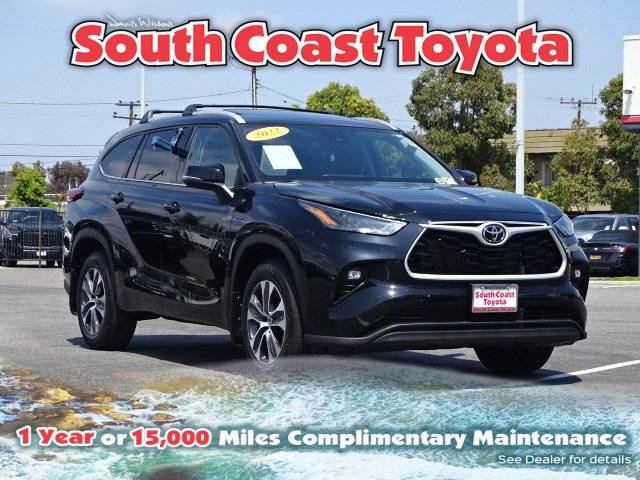 2022 Toyota Highlander XLE — SUV — 30,560 mi — Costa Mesa, CA